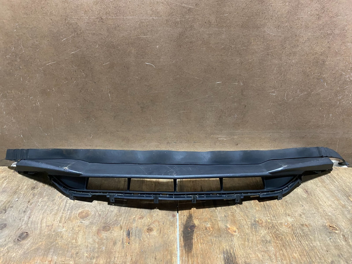 2016 to 2018 Chevrolet Malibu Front Lower Bumper Cover Facial Valance AG9818 PS0