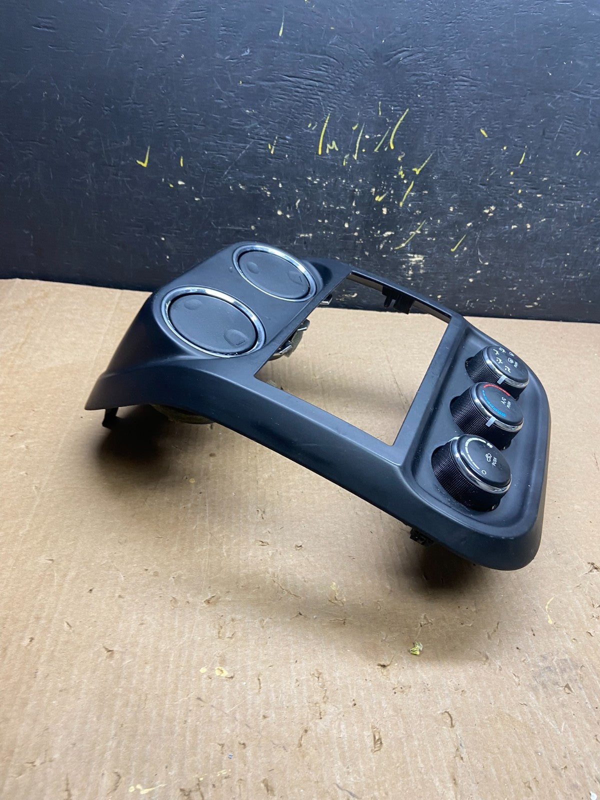 2011 to 2017 Jeep Compass Dash Climate Temperature Control Radio Bezel z4169 DG1