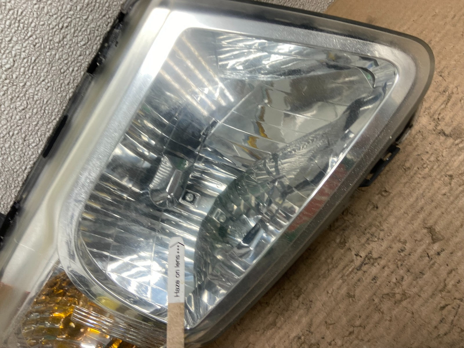 2008 to 2011 Mazda Tribute Right Passenger Rh Headlight Oem AA9732 DG4
