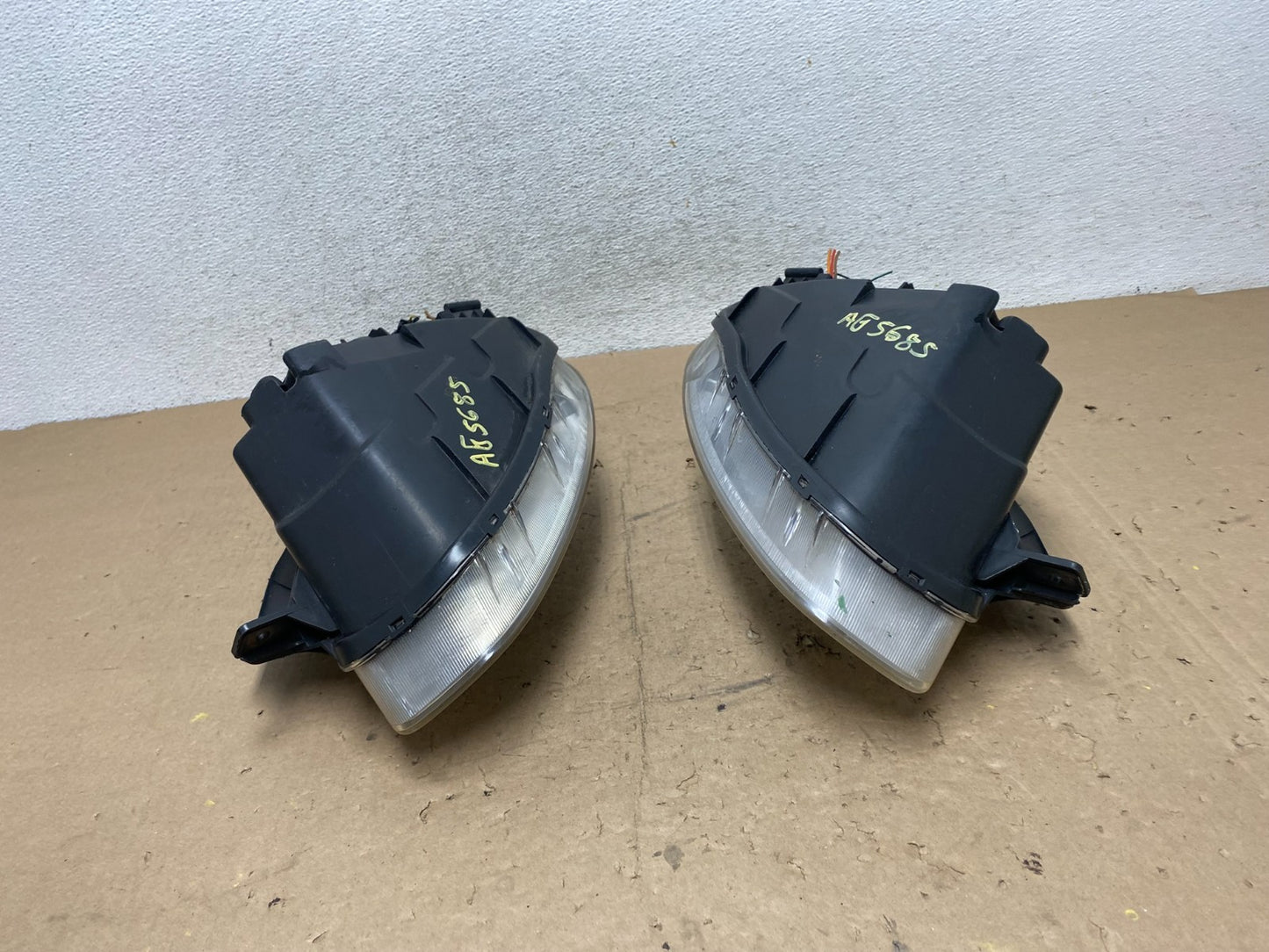 2006 to 2011 Hyundai Accent Sedan Left+Right Halogen Headlights AG5685 DW13