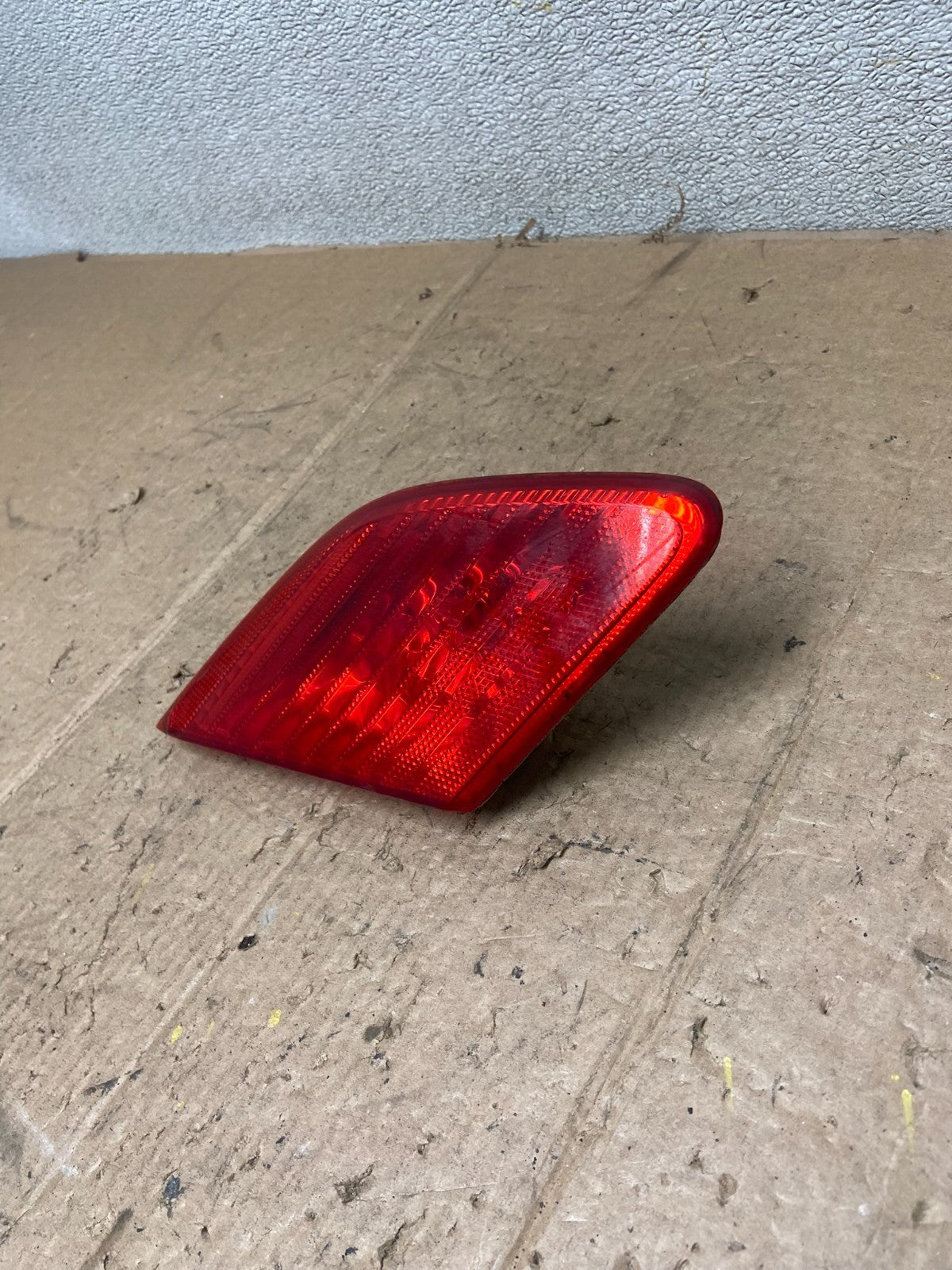 2003 to 2004 Toyota Avalon Left Driver LH Side Inner Tail Light OEM AA3605 PS1