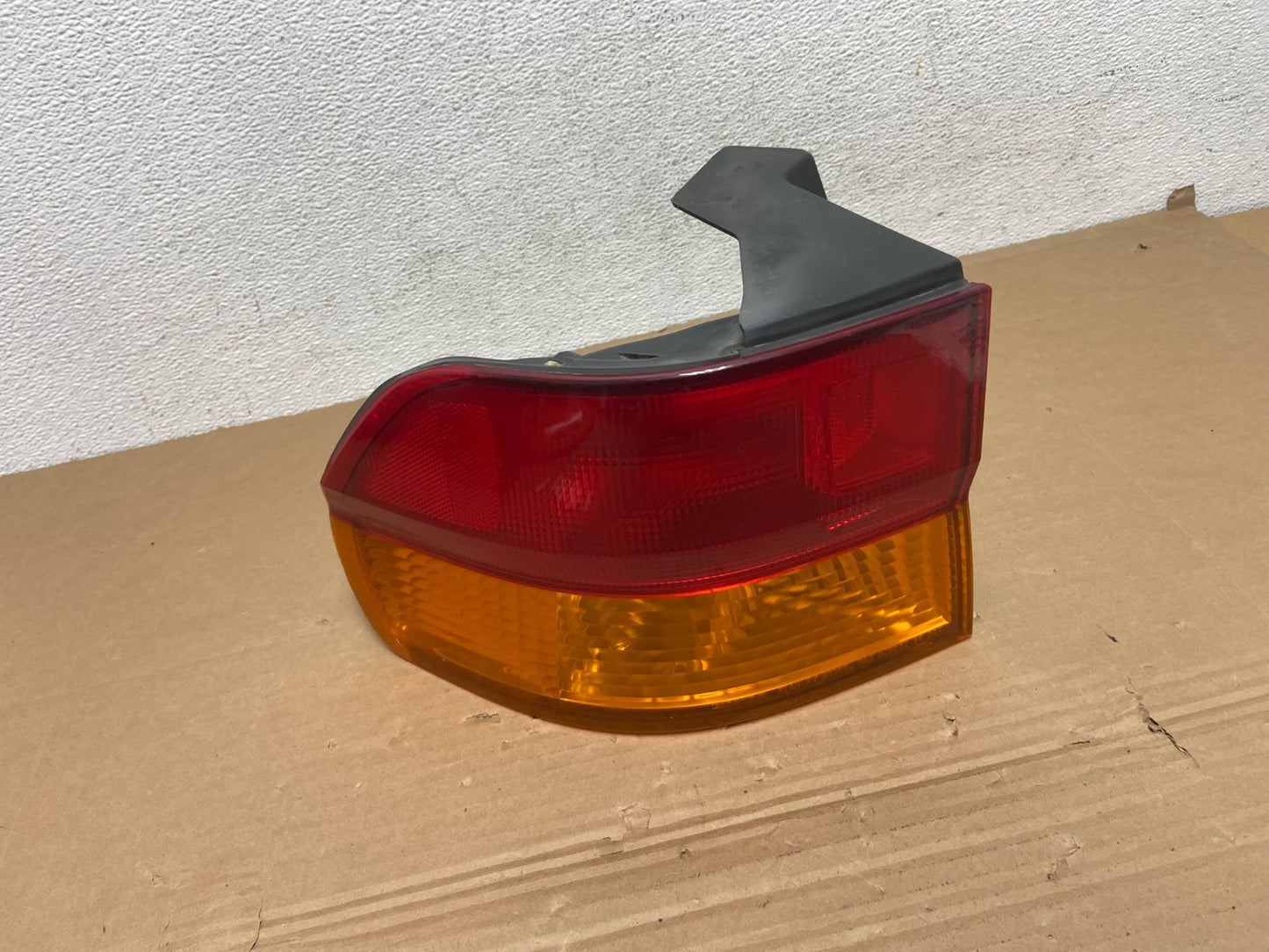 2002 2003 2004 Honda Odyssey Left Driver LH Side Tail Light AD4183 LK0