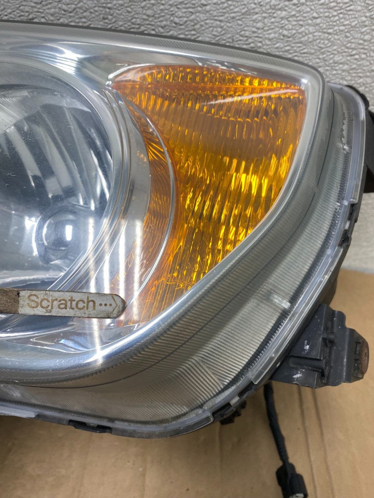 2003 to 2006 Honda Element Left+Right Side Headlights U9911 DW5