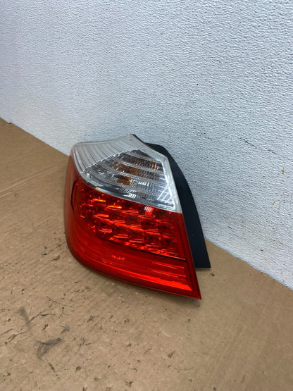 2009-2011 Hyundai Genesis Sedan Left Driver LH Tail Light AD3220 DW1