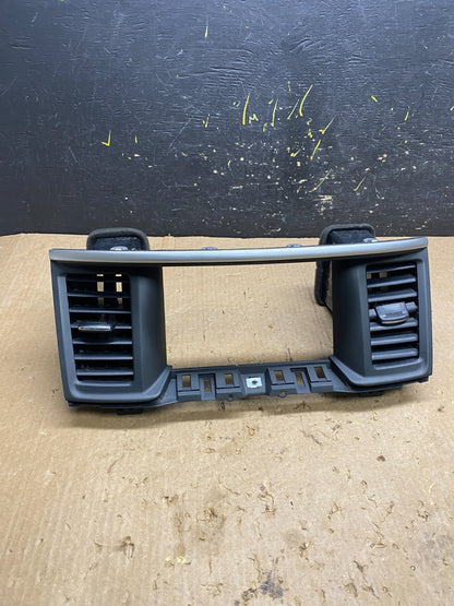 2013 to 2020 Nissan Pathfinder Center Dash Radio Trim Bezel  Surround Z4409 DG0
