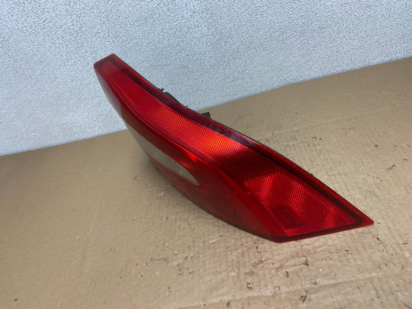 2007 to 2013 Volvo S80 Right Passenger RH Side Tail Light AB6286 LK2