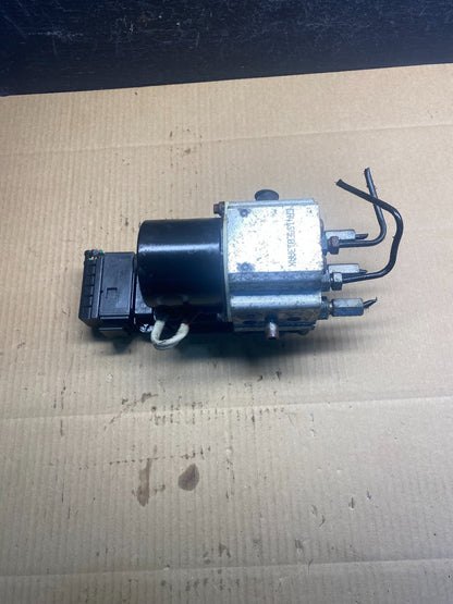 2004 2007 Ford E250 E350 Econoline Anti-Lock ABS Antilock Brake Pump AD0468 DW1