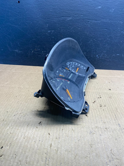 2004 to 2012 Chevrolet Colorado Instrument Cluster Speedometer AD1626 DG1