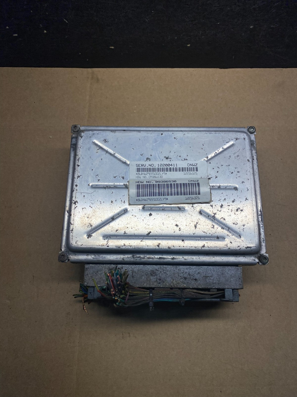 2001-2002 Silverado Tahoe Engine Computer Module 12200411 ECM ECU AG9581 DG0