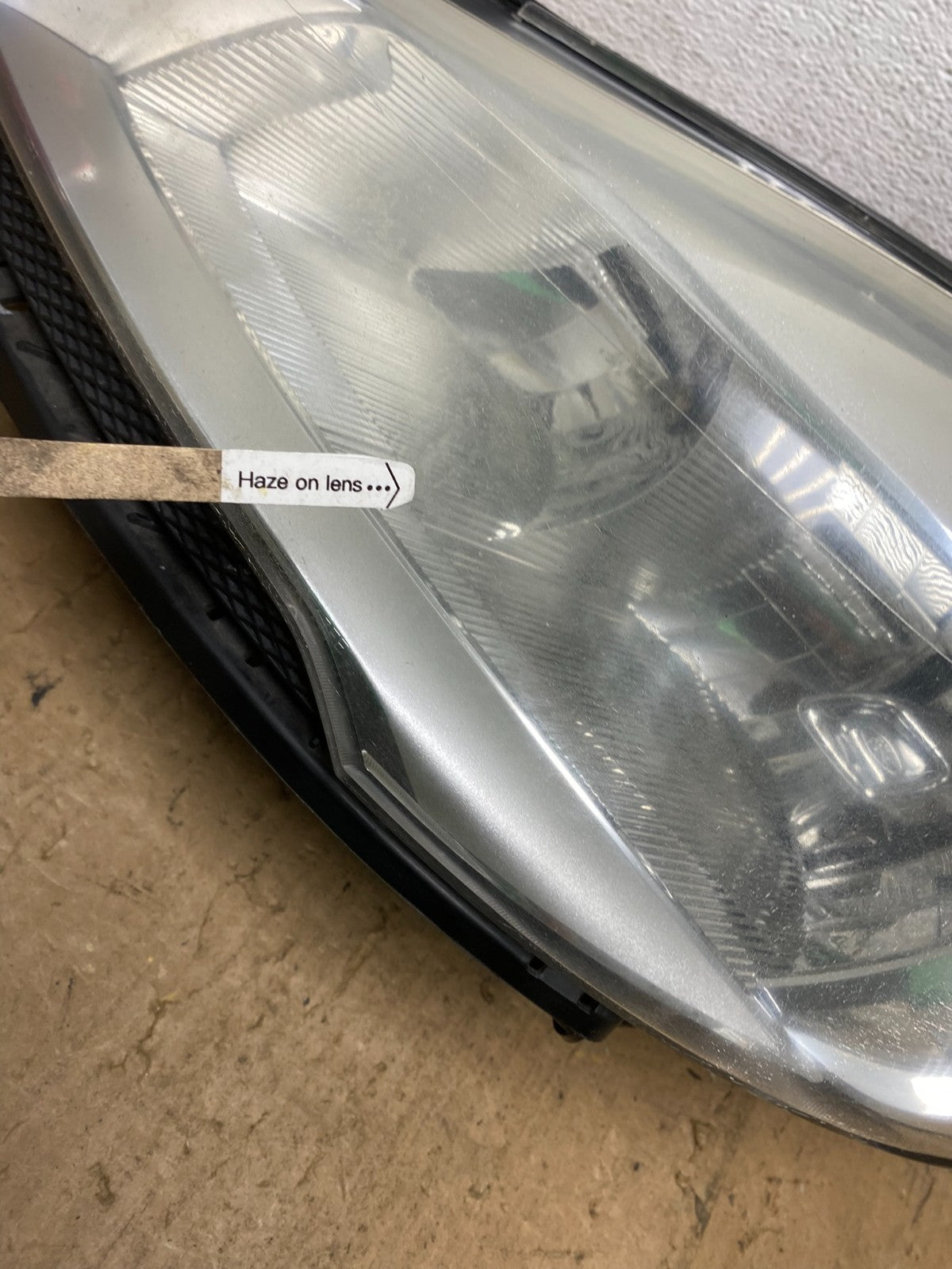 2013 - 2016 Ford Escape Headlight Left Driver Lh Side Halogen AD0708 DW4