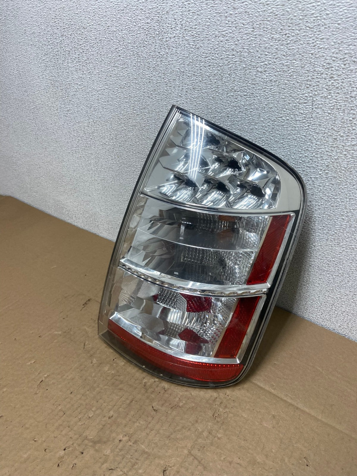2006 to 2009 Toyota Prius Tail Light Right Passenger Side AB6225 LK1