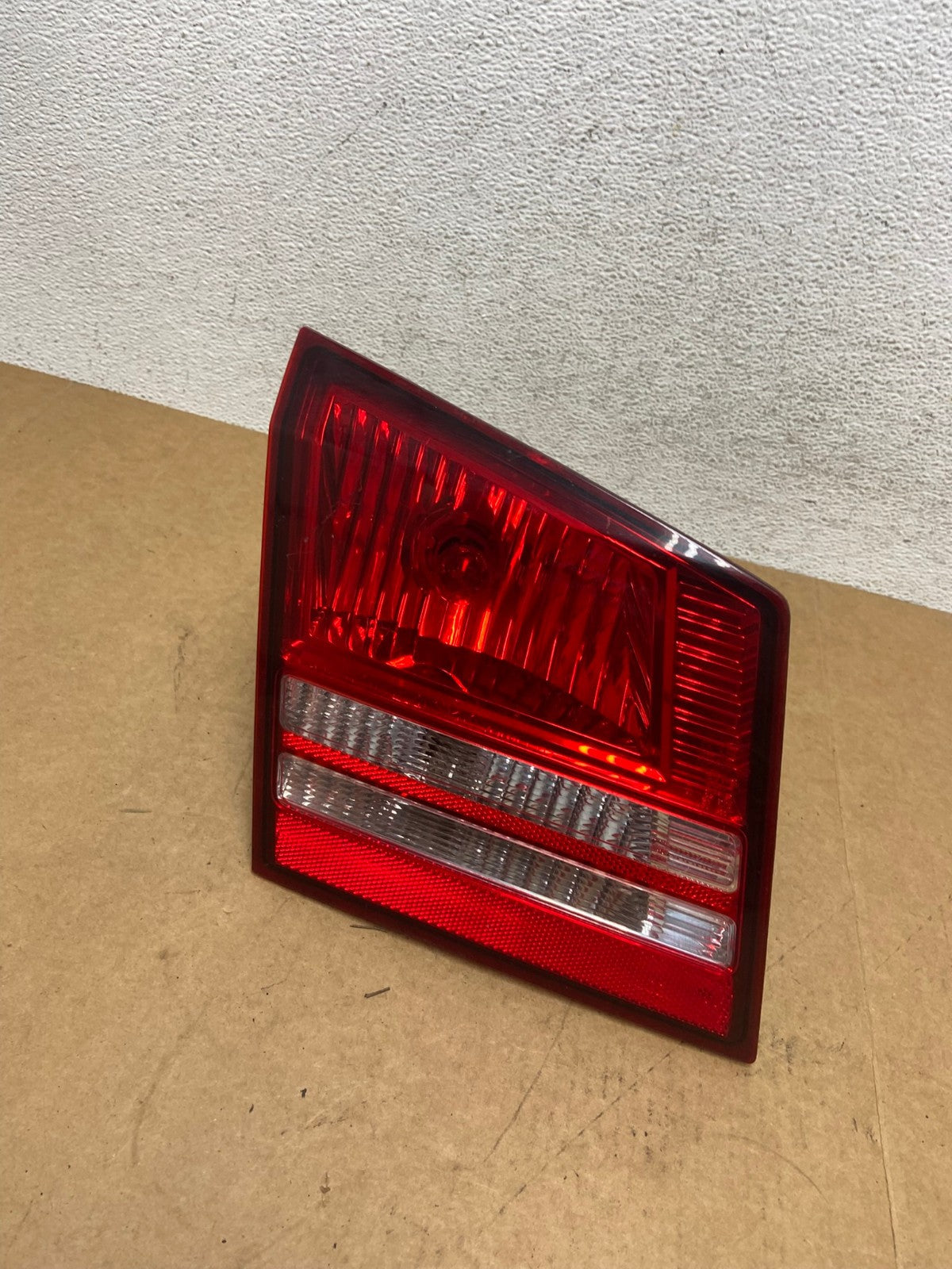 2009 2010 2011 Dodge Journey Left Driver Inner Trunk Lid Tail Light AE2960 LK0