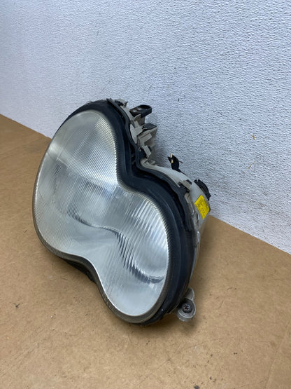 2001 - 2004 Mercedes-Benz C Class Halogen Right Passenger Headlight AE30381