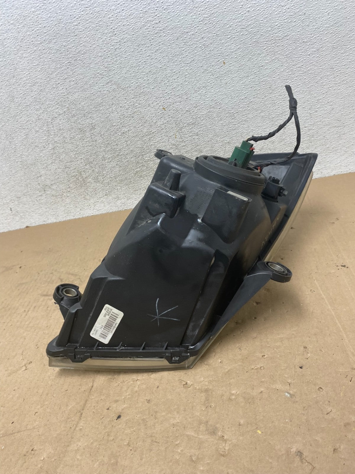 2008 to 2010 Dodge Caravan Left Driver Lh Halogen Headlight AG4765 DW6
