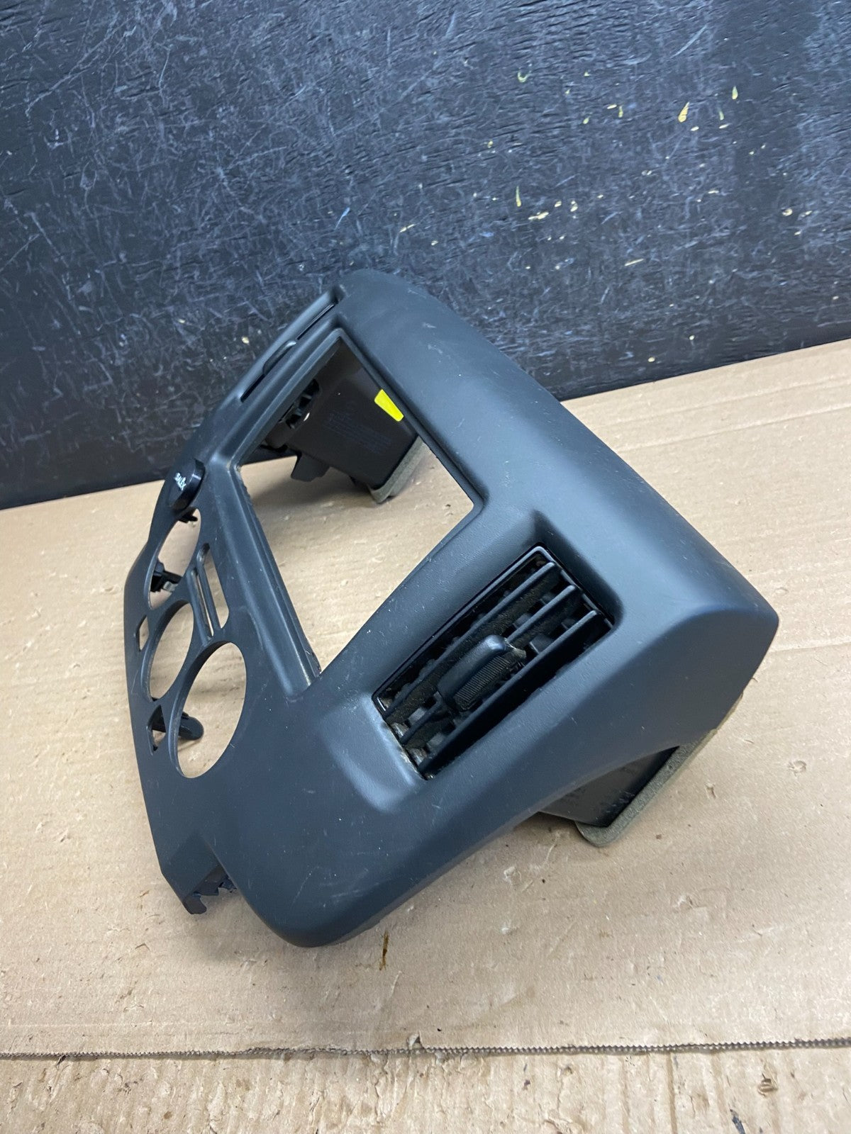 2013-2021 Nissan NV200 Center Console Radio Climate Control Air Vent AG0300 DG3
