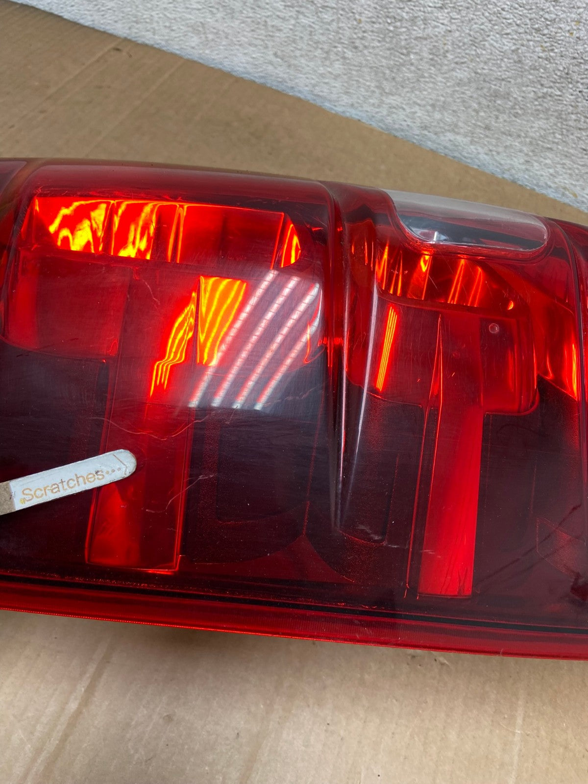 2008-2014 Chevrolet Tahoe Suburban Driver Lh Left Side Tail Light AI8401 LK3