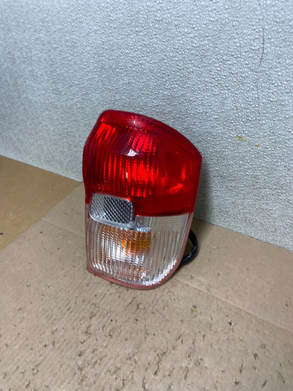 2001 2002 2003 Toyota Rav4 Right Passenger Rh Side Tail Light OEM Z6301 DW1