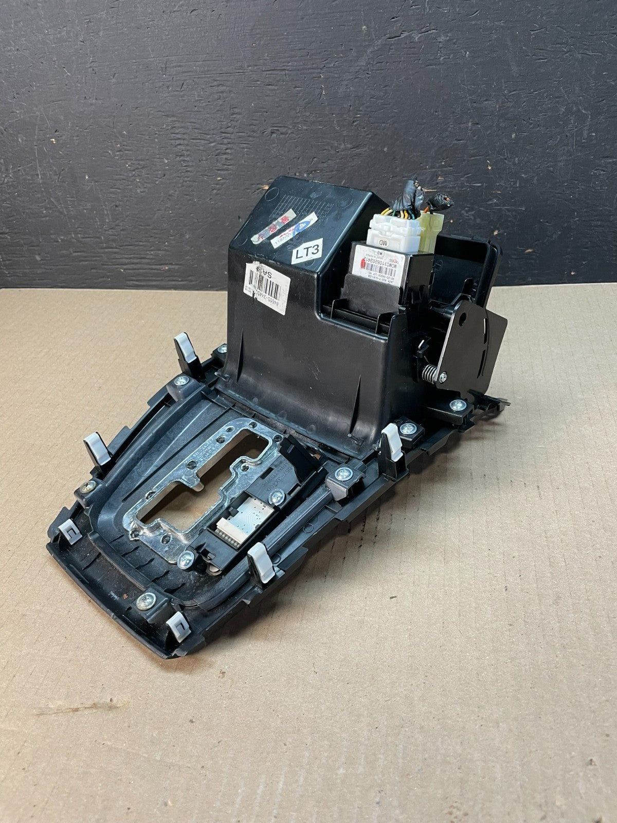 2011 - 2013 Hyundai Elantra Shifter Bezel Center Console Storage ae3407 DG5