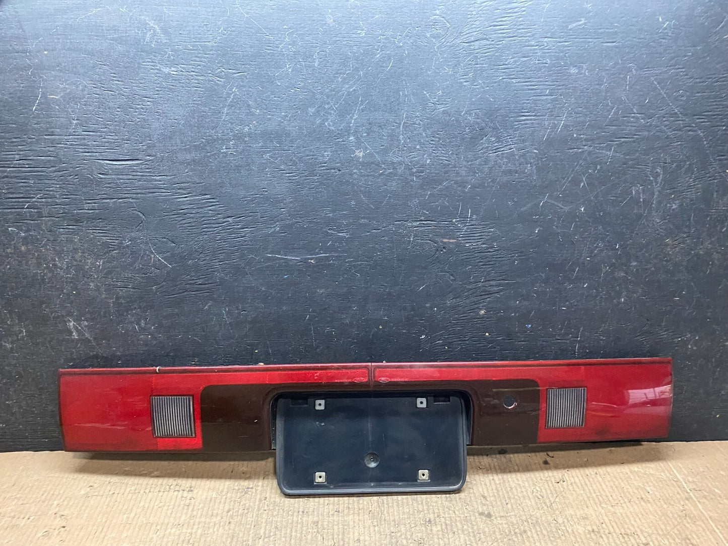 Ford Center Brake Tail Light Panel f24b-13b414 N30400
