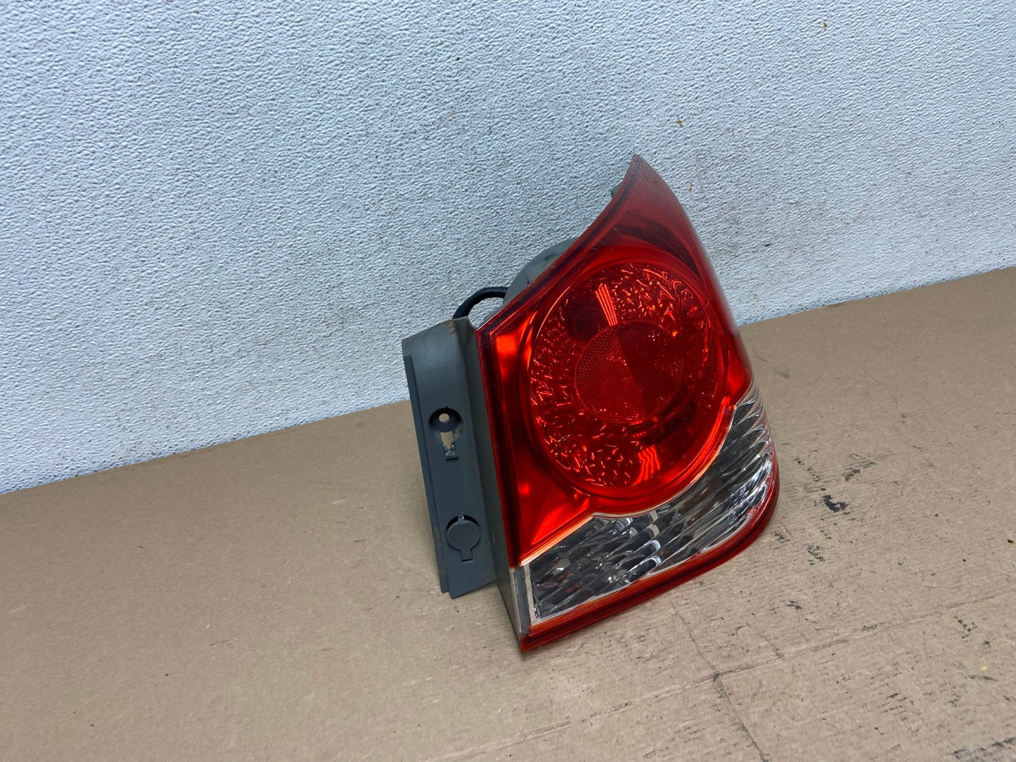 2011 2012 2013 2014 Chevrolet Cruze Right Passinger RH Side Tail Light AF4781 LK2