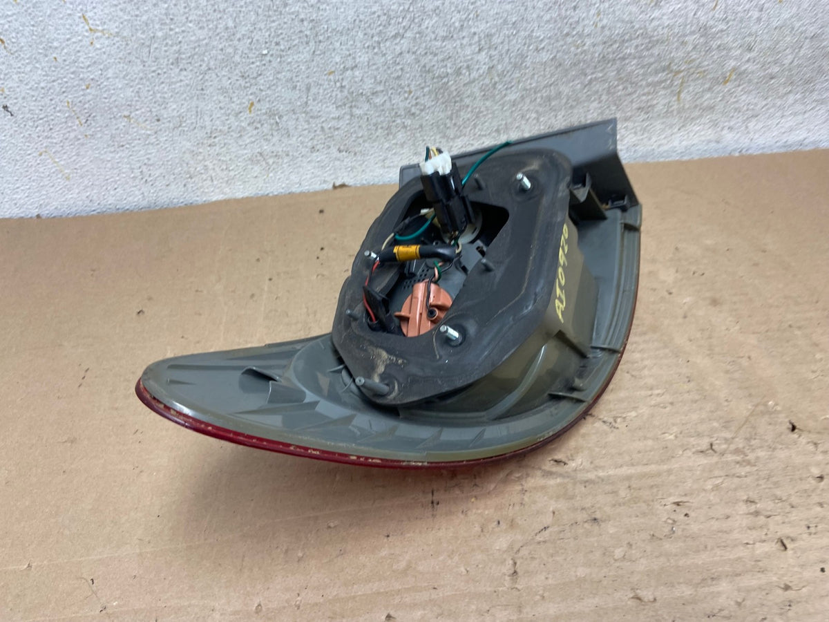 2007 to 2010 Hyundai Elantra Sedan Right Passenger Side Tail Light AI0920 LK5