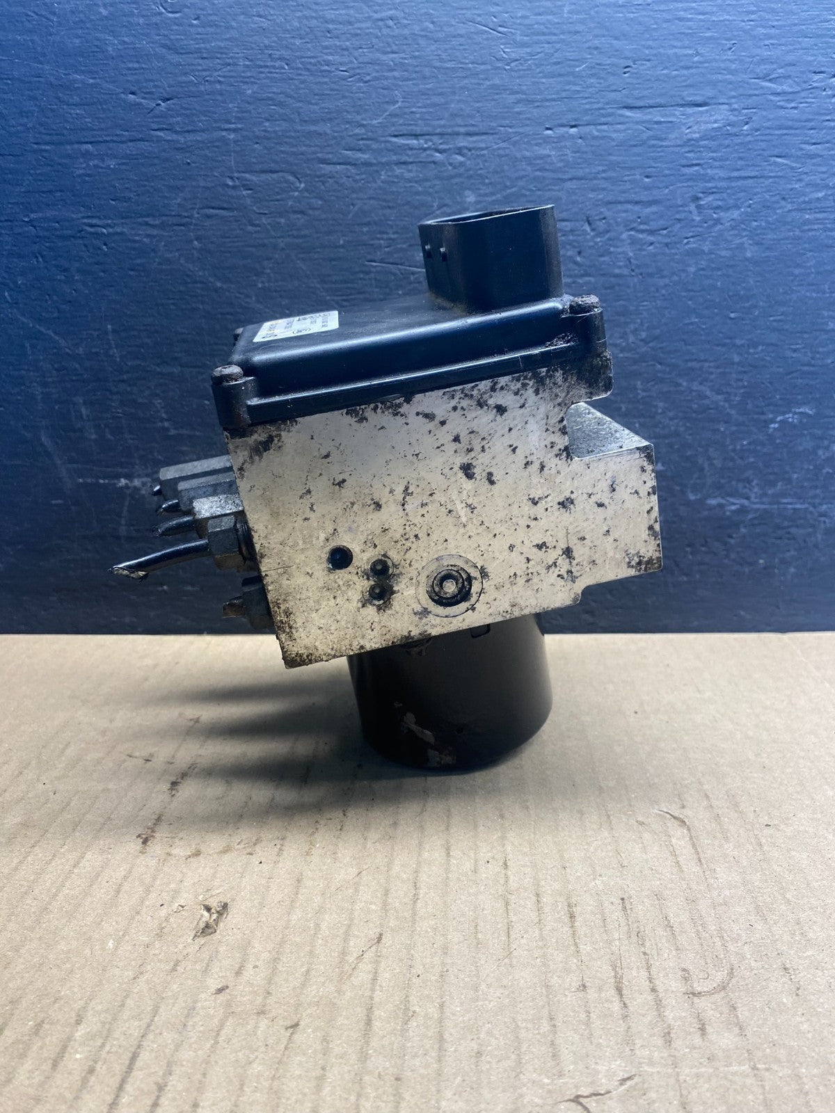 2006 2007 Ford E250 E350 Econoline Anti-Lock ABS Antilock Brake Pump ac8995 DG2
