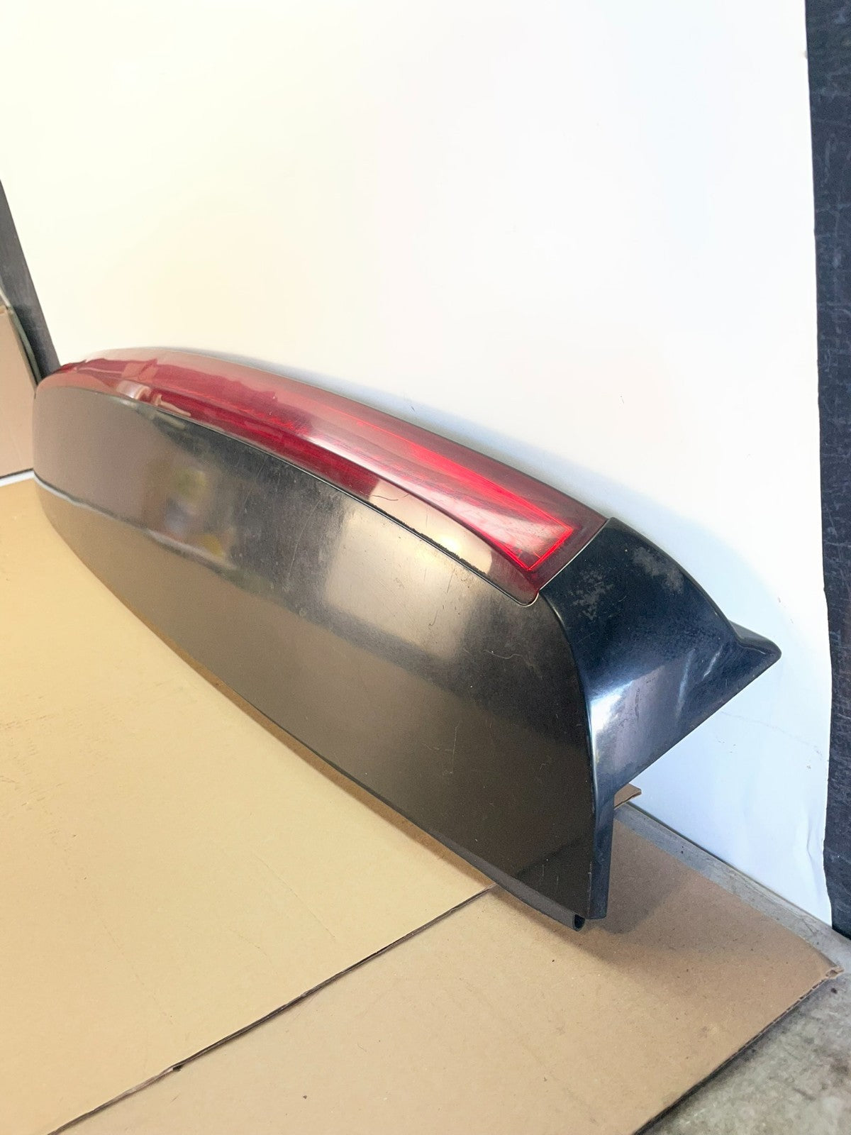 2007 - 2014 Cadillac Escalade Rear Upper Spoiler 3rd Third Brake Light ai4250 DG1