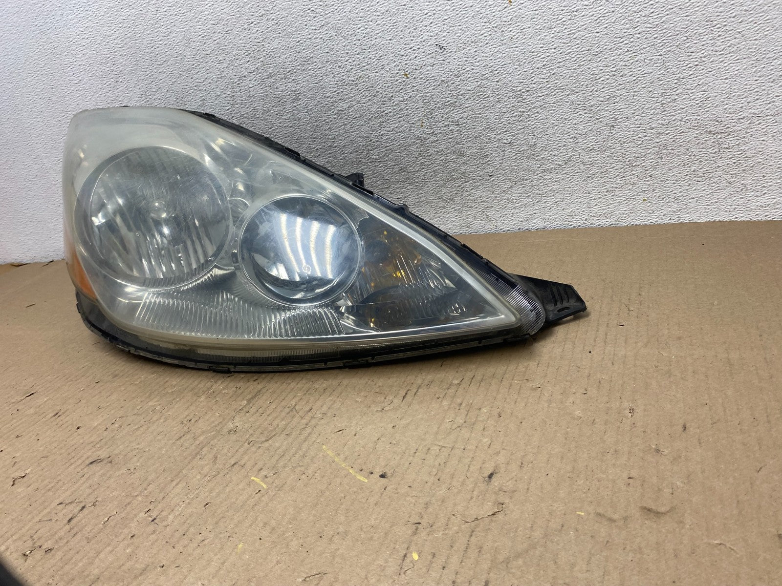 2006 to 2010 Toyota Sienna Right Passenger Rh Side Headlight Halogen AG7978 DW2