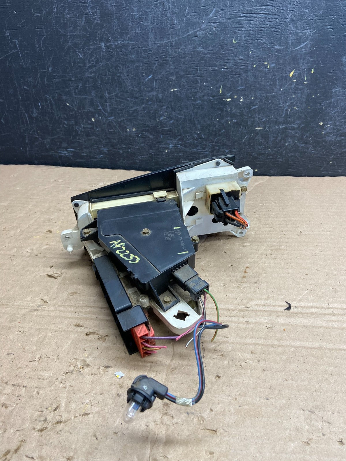 1992 to 1996 Ford Van Econoline E150 E250 Heater Climate Control AF2233 DW3