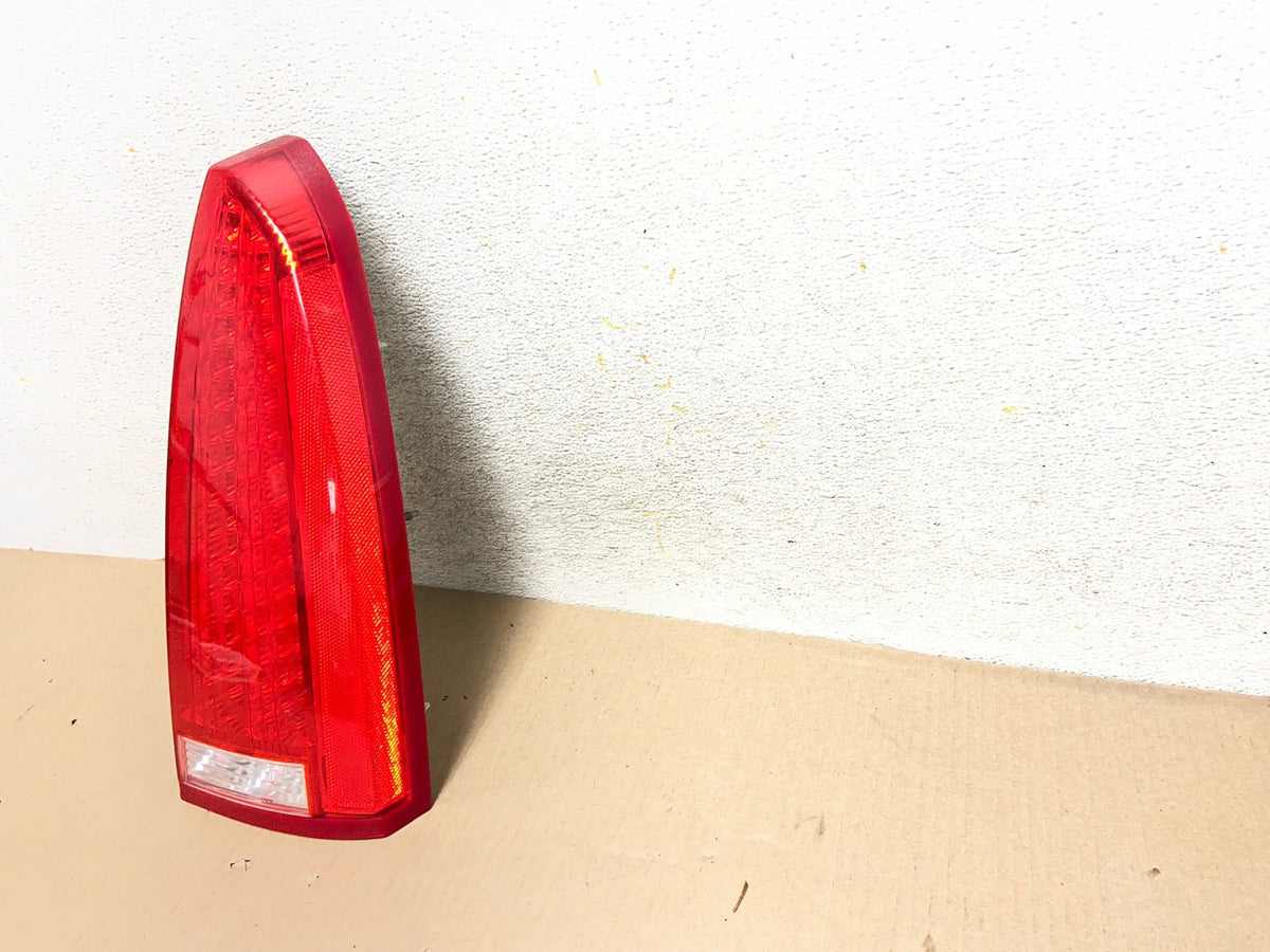 2006 to 2011 Cadillac DTS Right Passenger Rh Side LED Tail light AH5713 LK2