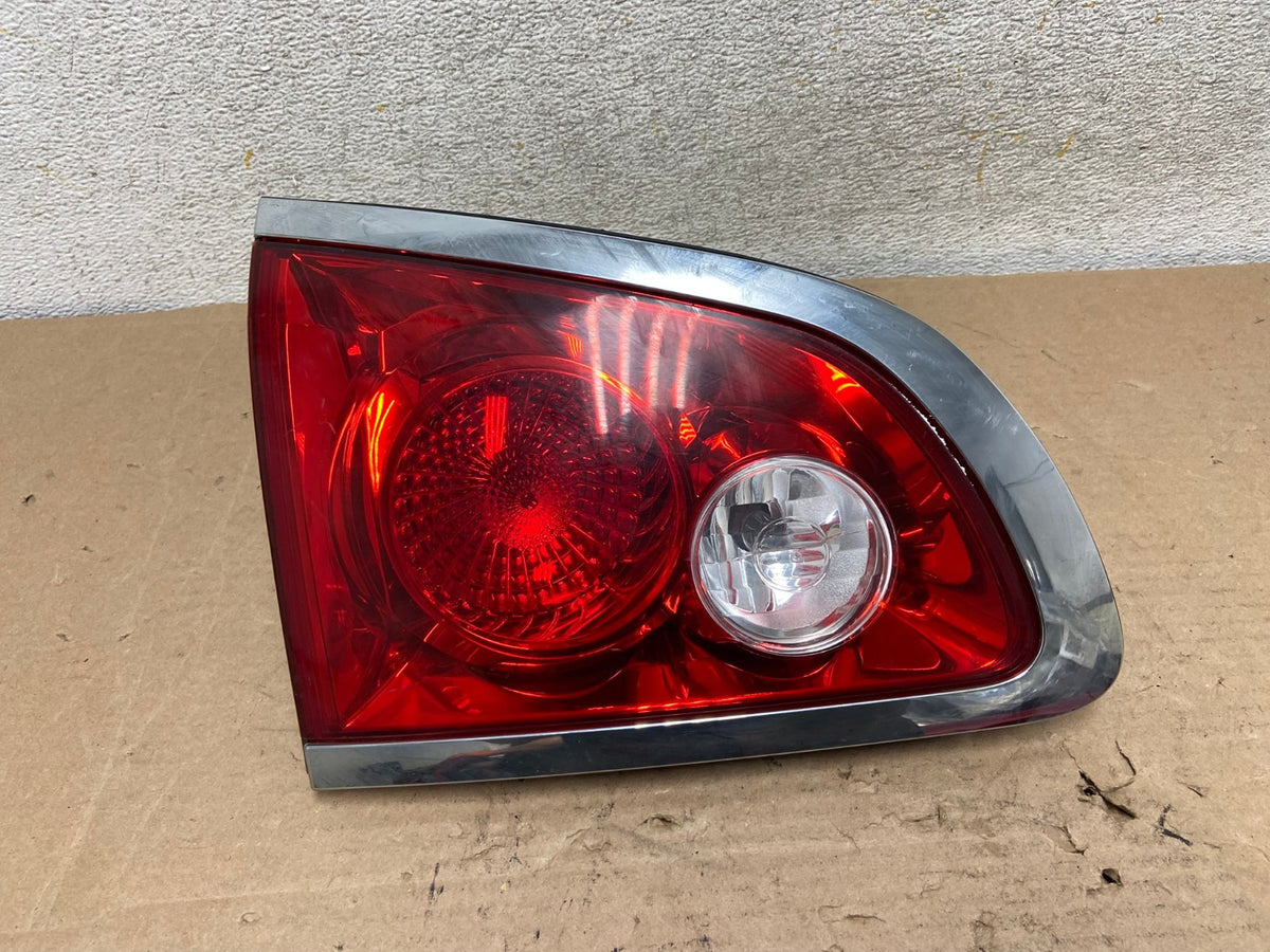2008 - 2012 Buick Enclave Left Driver Lh Inner Tail Light AI0968 LK0
