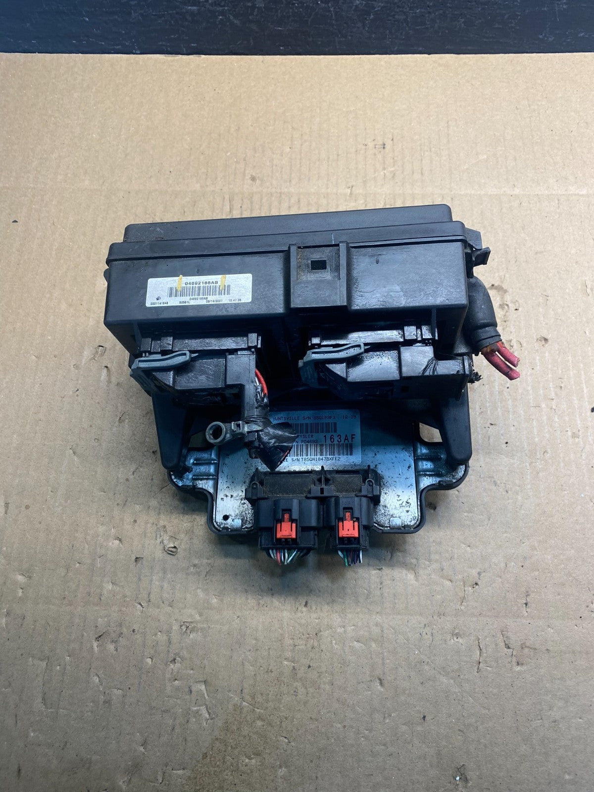 2008 Jeep Grand Cherokee Fuse Box Relay Panel 04692165ab AC2581 DW0