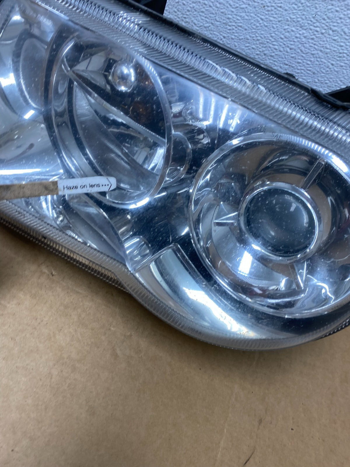 2005 to 2010 Chrysler 300C Left+Right Side Halogen Headlights AD4543 DW6