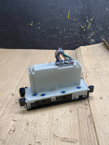 1998-2004 Nissan Pathfinder QX4 Digital Climate Control AC Heat OEM X1827 PS4