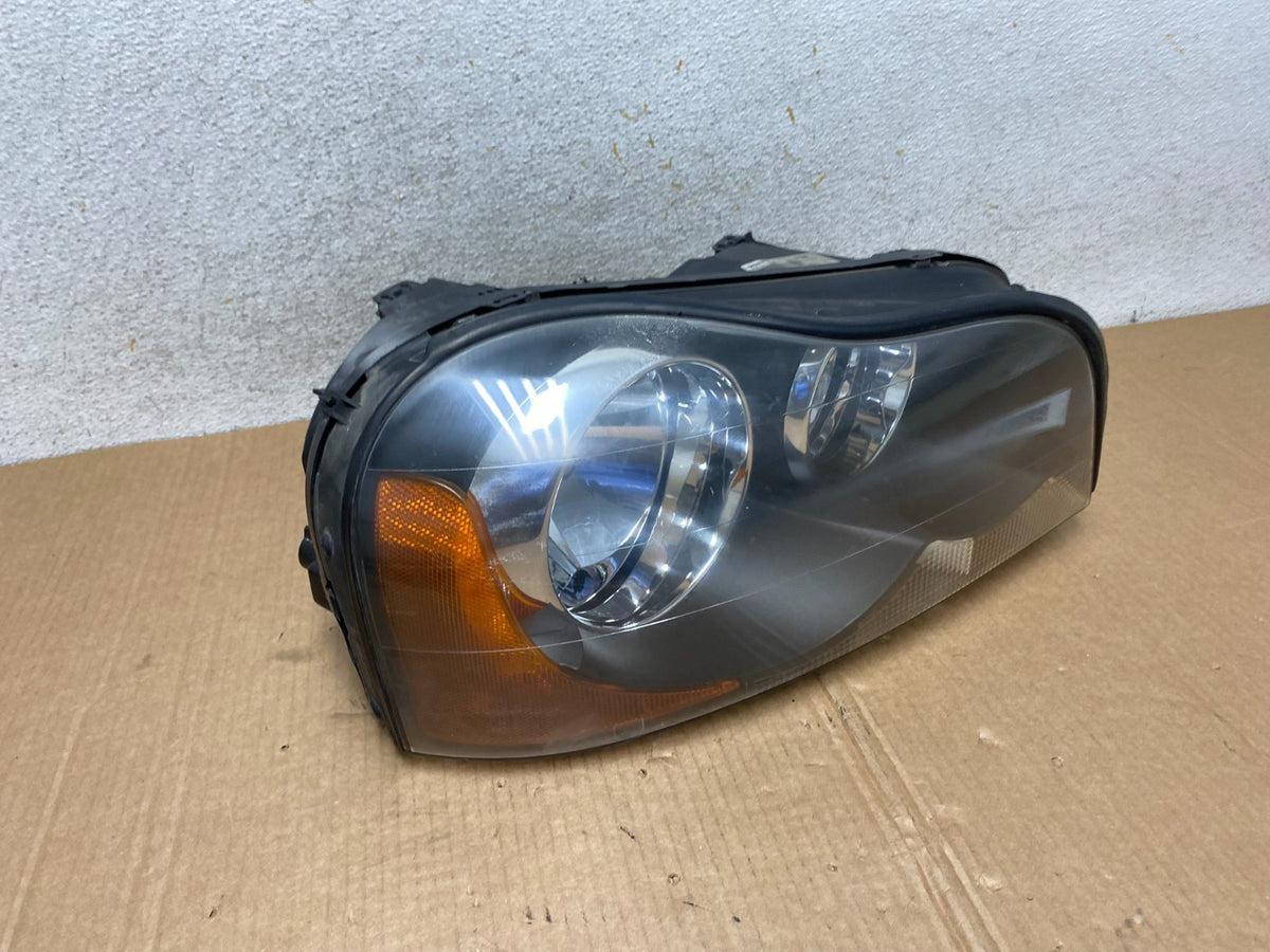 2003 to 2013 Volvo XC90 Right Passenger Rh Side Headlight Halogen AI3826 DW2