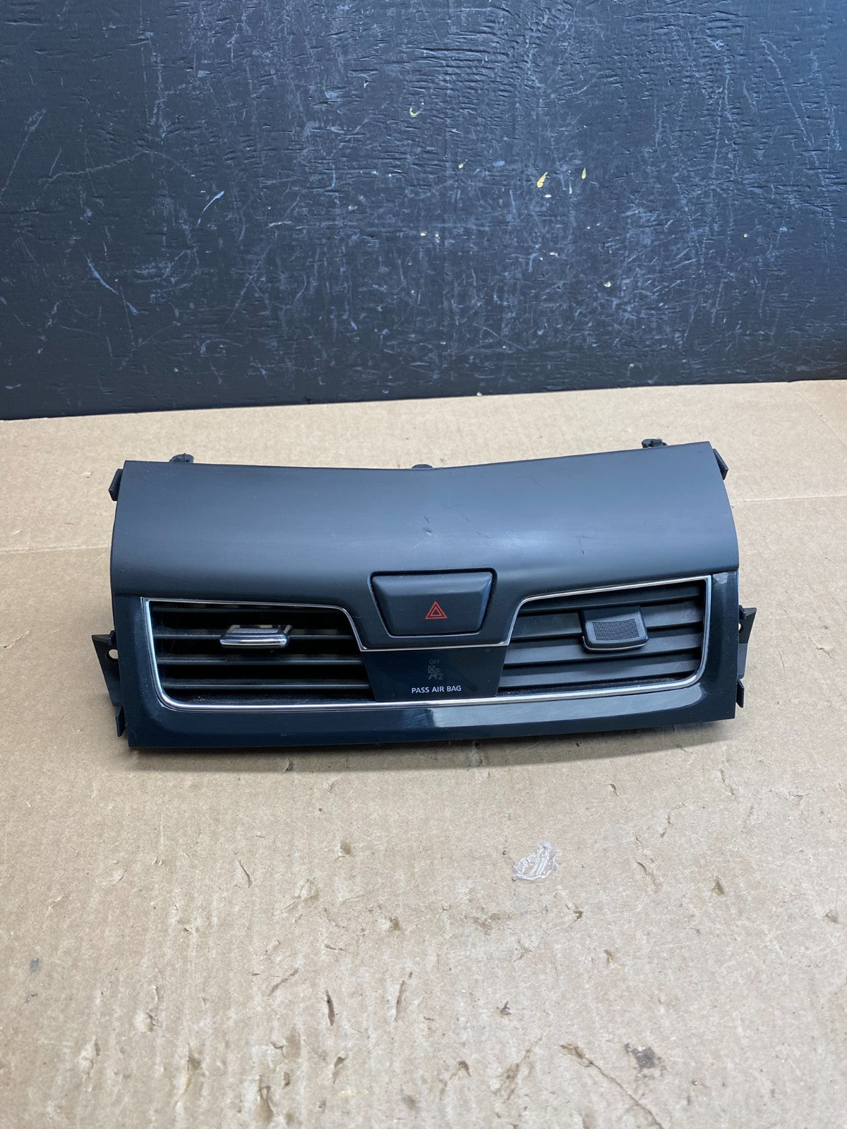 2013-2015 Nissan Altima Center Dash Vents Ac Air Vent Trim Panel Bezel AC6318 DG0