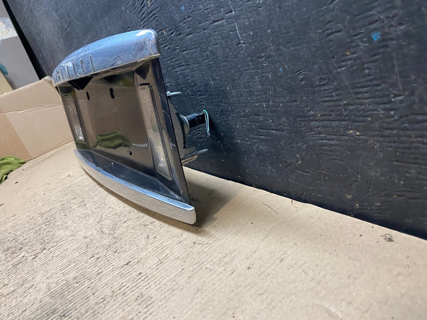 2004 to 2007 Infiniti QX56 License Plate Bracket With Camera N3278 PS1