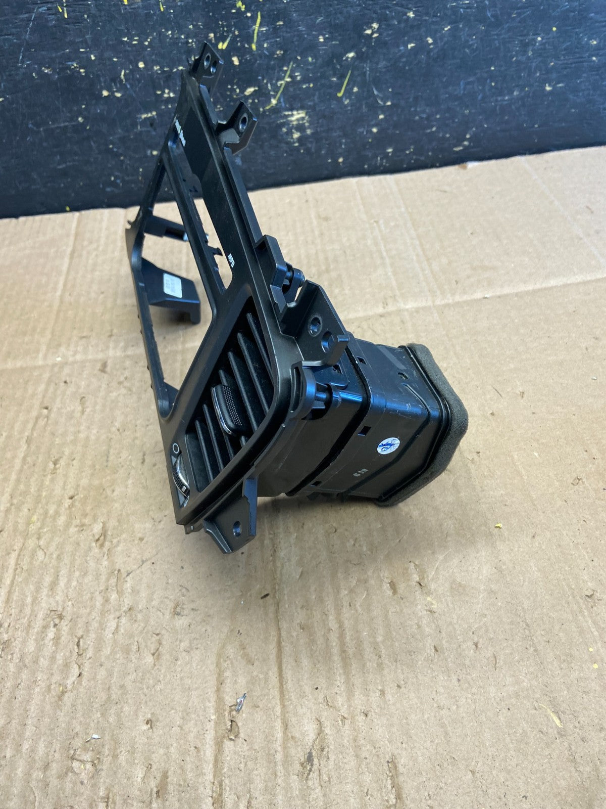 2011 2012 2013 Kia Optima Front  Dash Radio Bezel Trim Air Vent OEM aa8054 DG2