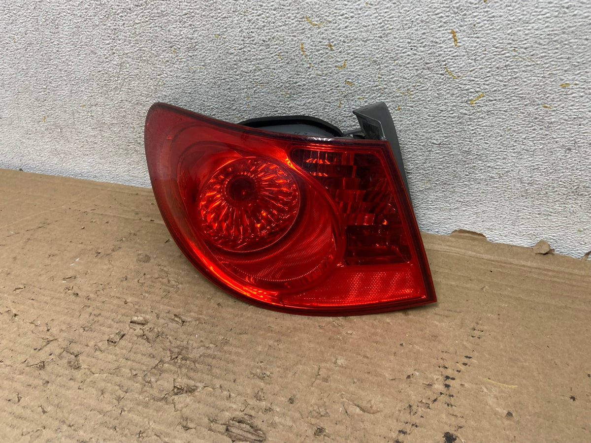 2007 to 2010 Hyundai Elantra Sedan Left Driver Side Tail Light AH9241 LK2