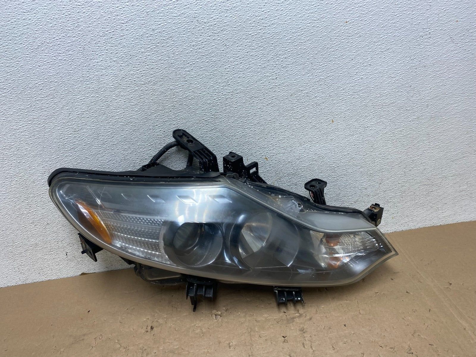 2011 to 2014 Nissan Murano Headlight Right Passenger Rh Halogen AG5683 DW0