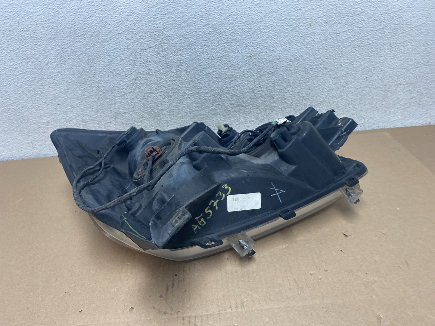2008 - 2015 Nissan Armada Left Driver LH Headlight Halogen AG5733 DW7