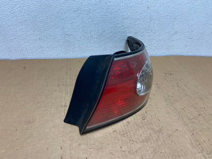 2002 to 2004 Lexus ES300 ES330 Right Passenger Side Tail Light AD1307 LK2