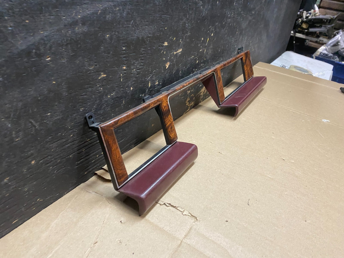 1991 to 1993 Chrysler New Yorker instrument cluster wood grain bezel U0041 PS2