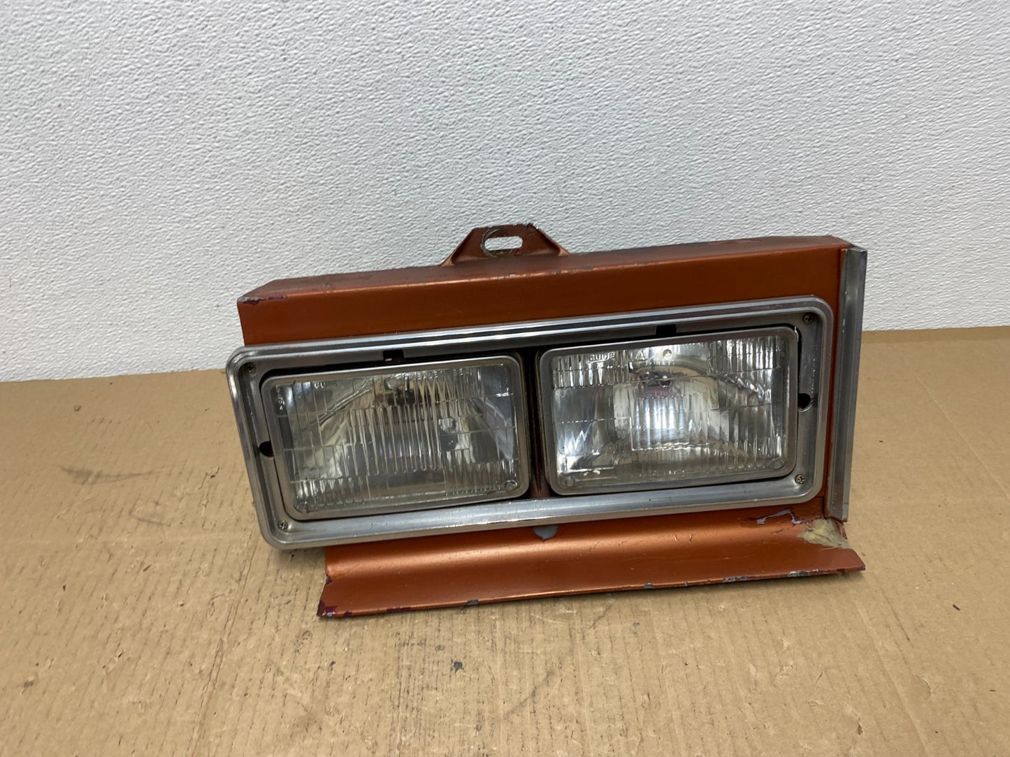 1975 to 1976 Cadillac Eldorado Driver Left Side Left Headlight AB82510