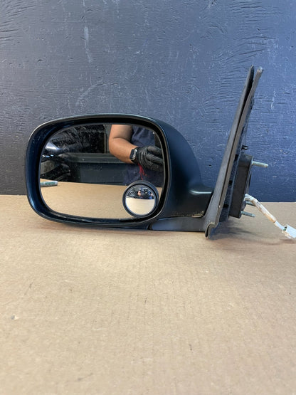 2001 to 2006 Toyota Sequoia Left Driver View Door Mirror AC9984 DG9