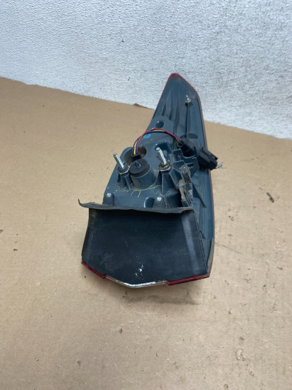 2013 to 2016 Ford Fusion Left Driver LH Side Tail Light AG41105