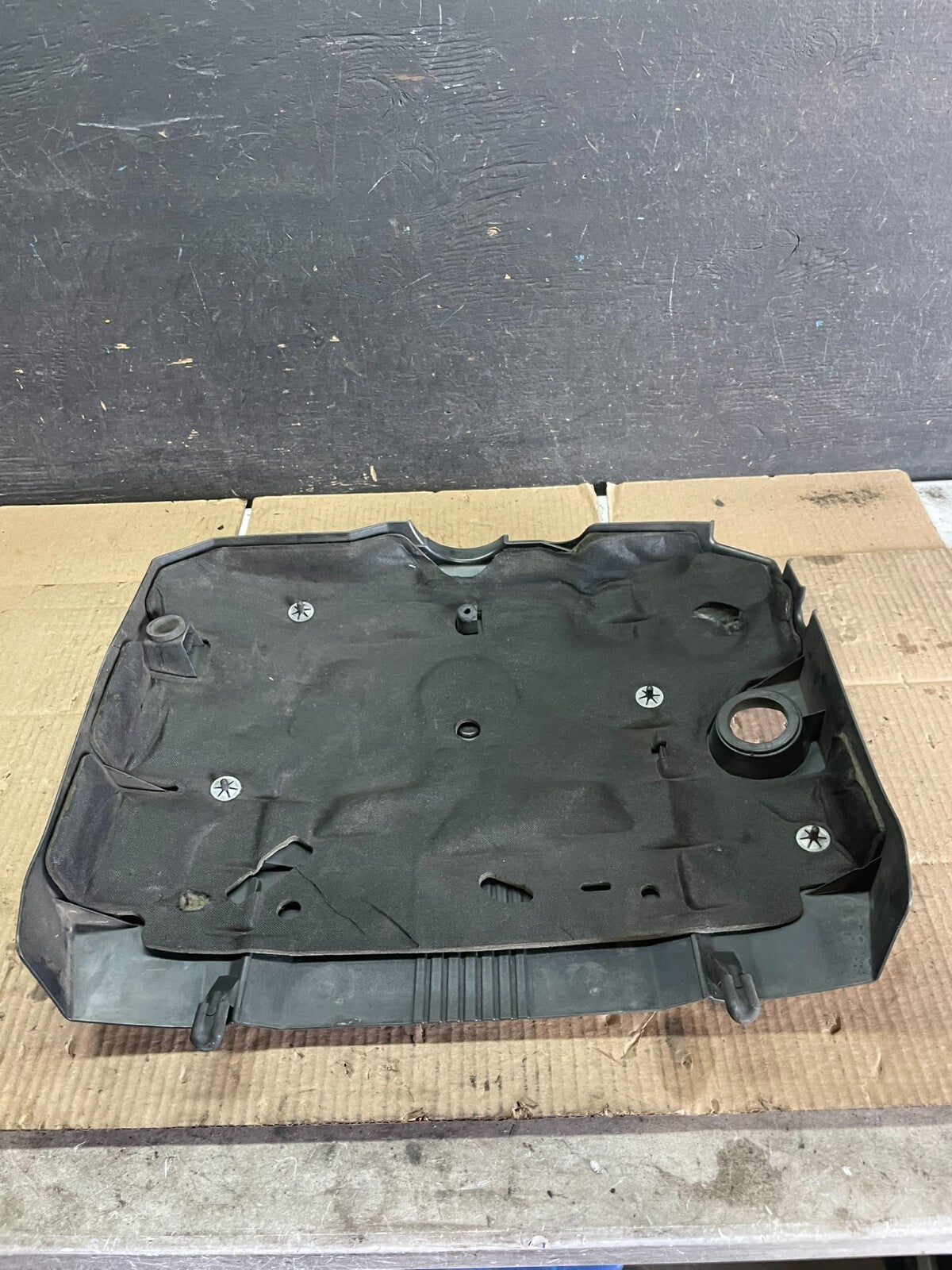 2008 to 2012 Cadillac CTS 3.6L Plastic Engine Cover Shield M2661 PS5