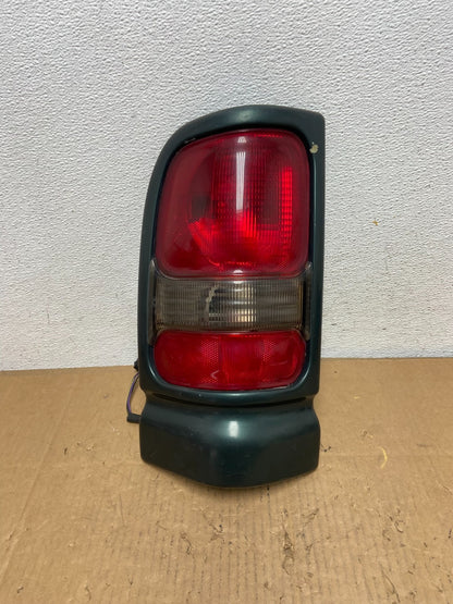 1994 to 2001 Dodge Ram 1500 Left Driver LH Tail Light AD1034 DW0