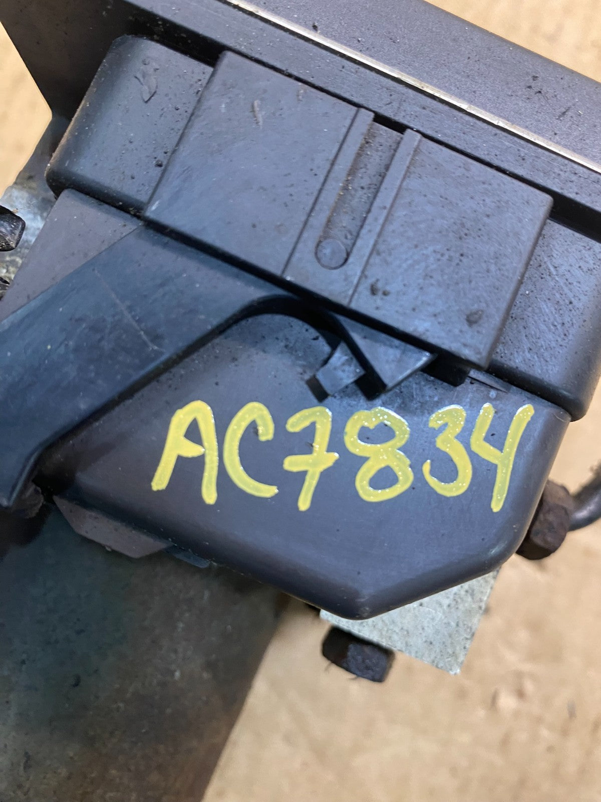 2009 2014 Chevrolet Tahoe Suburban ABS Anti Lock Brake Pump 15905732 AC7834 DG7