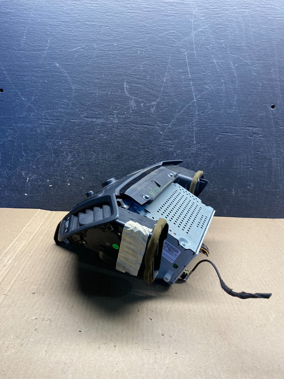 2014 2015 Ford Fiesta Center Radio Control Panel Air Vent Bezel Trim AG3536 MS1